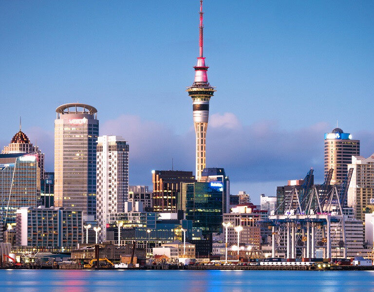 auckland-new-zealand-800px-768x600