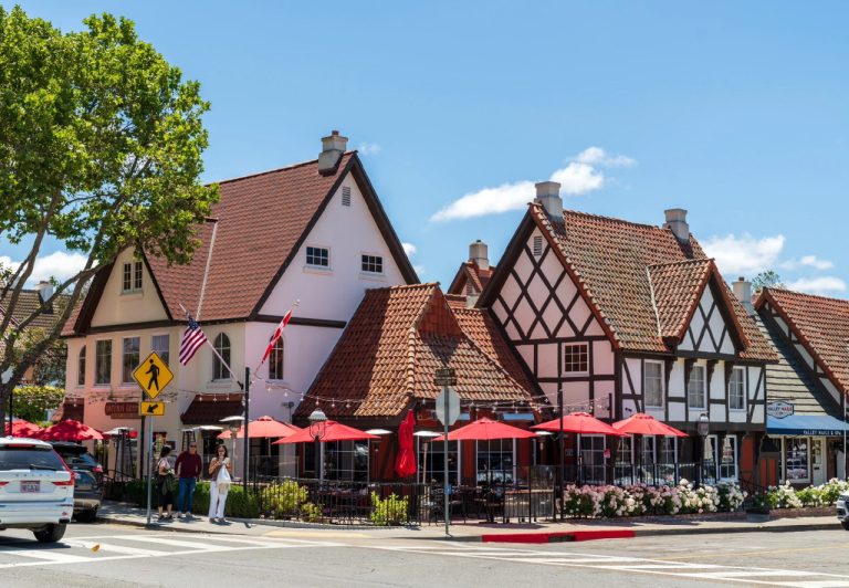 17.SOLVANG STREET