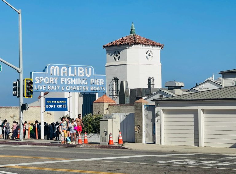 2.MALIBU PIER